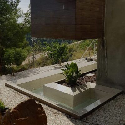 6655d22b-1c52-4cbb-a760-2706425eea67-576x1024